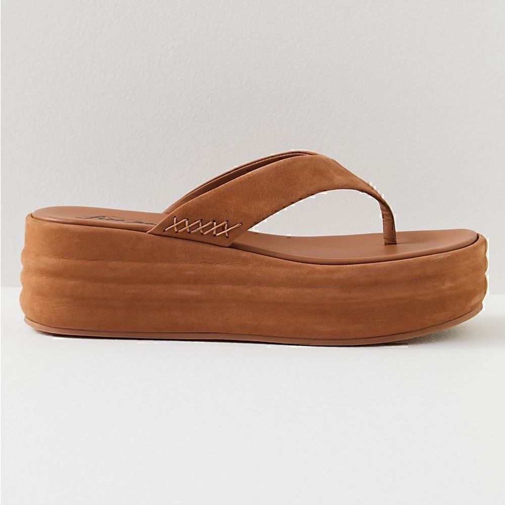 Free People Platform Thong Sandals - Picture 3 of 7